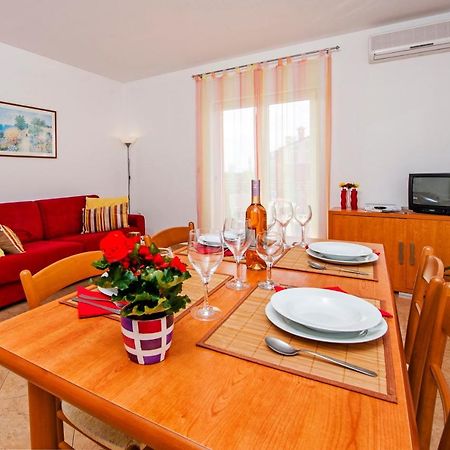 Apartments Bella B 로비니 외부 사진
