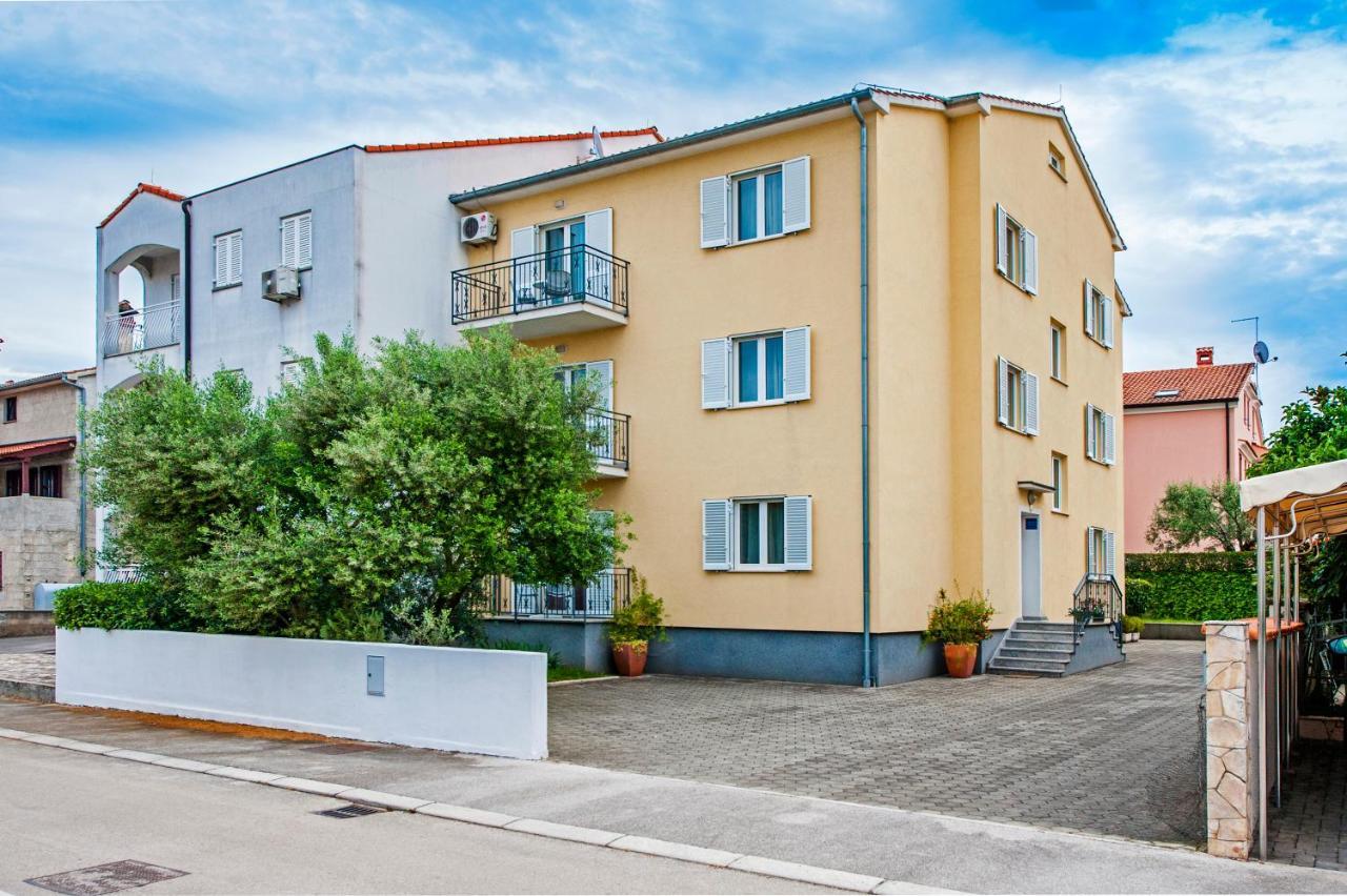 Apartments Bella B 로비니 외부 사진