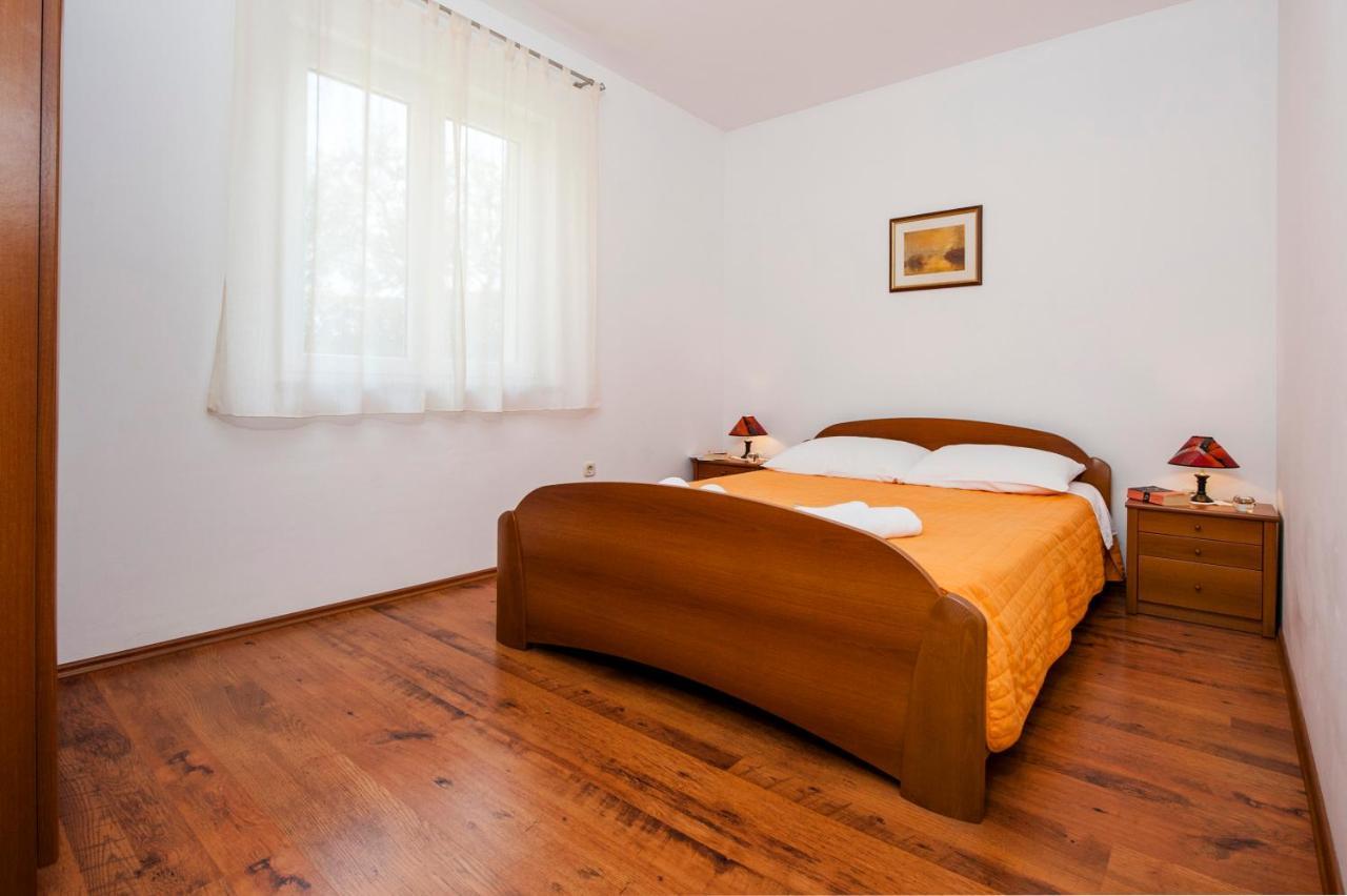 Apartments Bella B 로비니 외부 사진