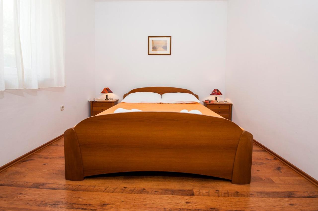 Apartments Bella B 로비니 외부 사진