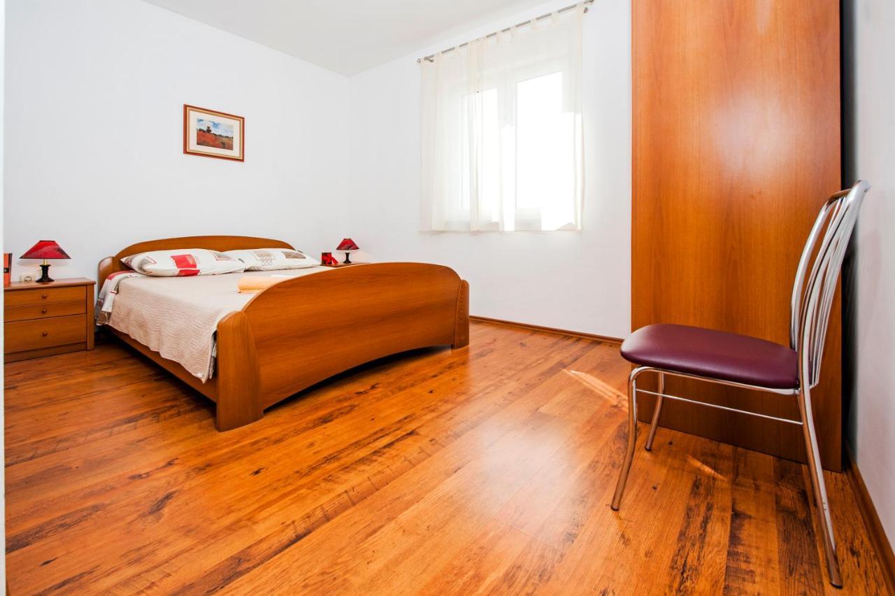 Apartments Bella B 로비니 외부 사진
